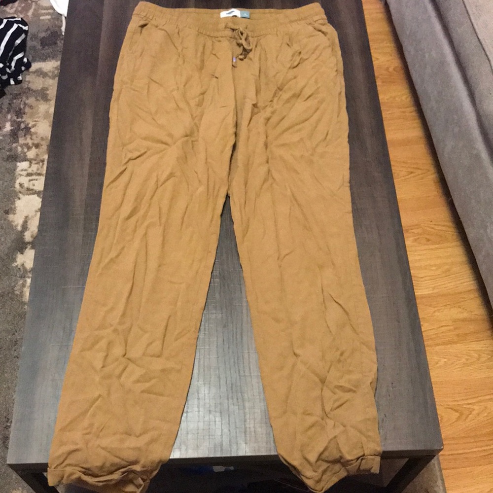 Old navy elastic waist pants!
